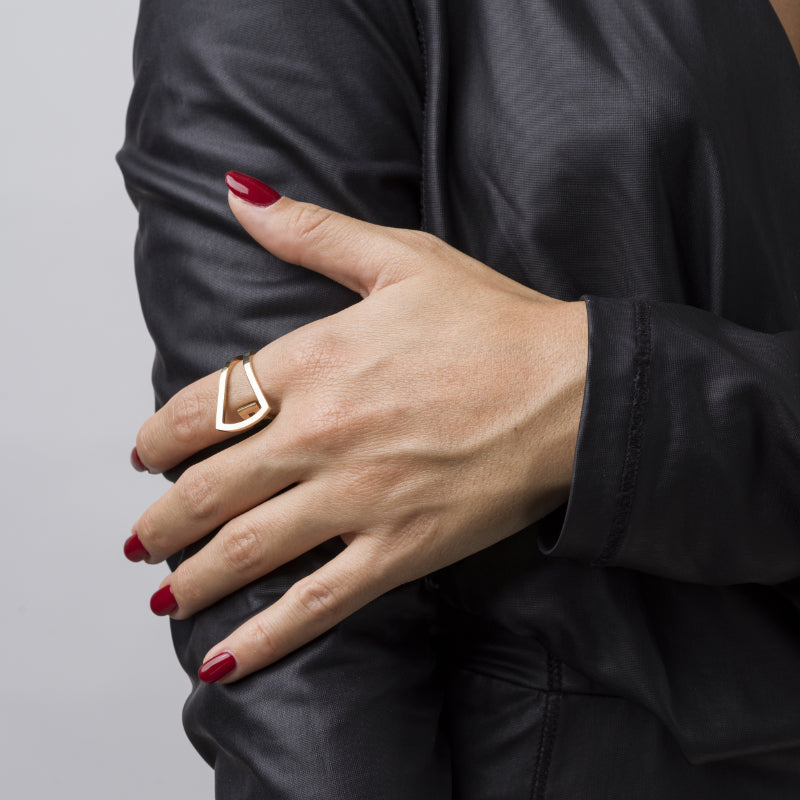 Anello TO . GET . HER