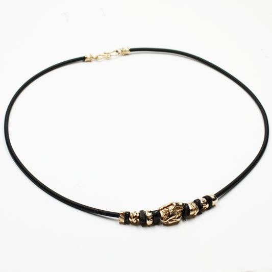 Girocollo in Bronzo e Corno di Bufalo